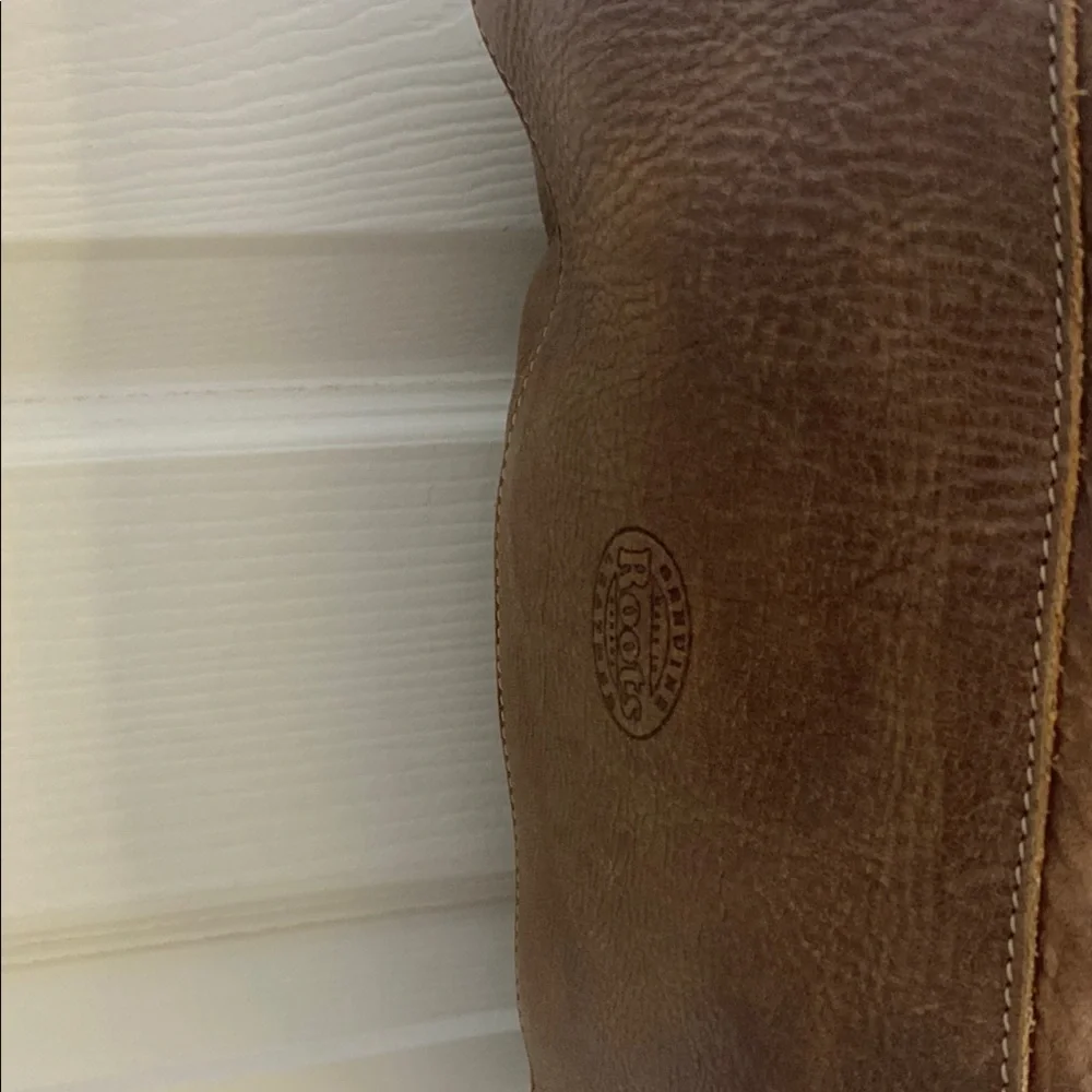 Roots Canada mini Banff Bag - Picture 4 of 10